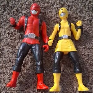 Dynamic Red and Yellow Power Rangers Action Figures